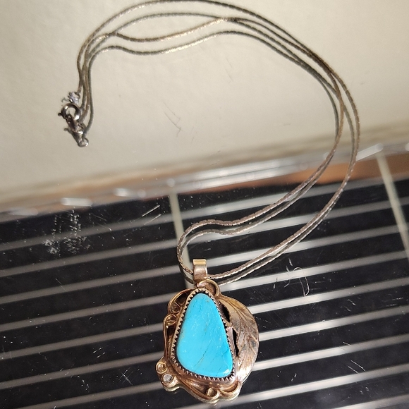 Large Native American HandmadeTurquoise And Sterling Silver Pendant Necklace - Picture 1 of 4